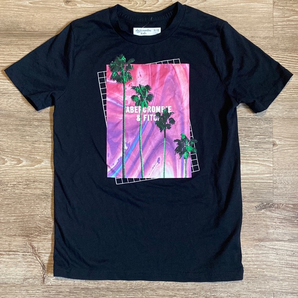 Abercrombie & Fitch Kids Tee - NWOT - Picture 1 of 5